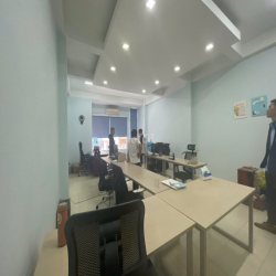 Cho thuê văn phòng Phú Nhuận 60m2 - giá 9.6 triệu/tháng