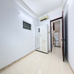 CHO THUÊ NHÀ HẺM XE HƠI - SÁT MẶT TIỀN - 42M2 - 4 TẦNG - 3PN -CHỈ 12TR