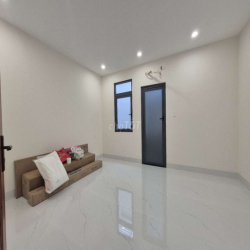 Cho thuê nhà mới phù hợp kinh doanh dt 240m² giá 12 triệu