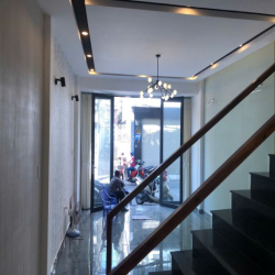 Nhà đẹp đường Hoa Đào - Phú Nhuận - 4.5x15m- 3 Lầu