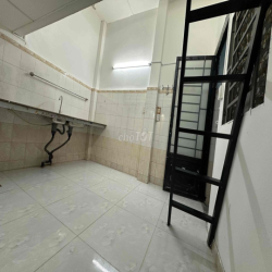 phòng cho thuê máy lạnh gác wc riêng