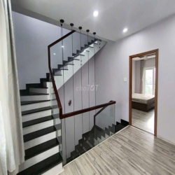 Cho thuê nhà Mega Village Khang Điền, 3 phòng ngủ, nội thất đầy đủ