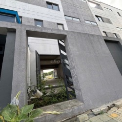 🔥 CHO THUÊ TRỆT MẶT TIỀN TRỊNH QUANG NGHỊ MỚI 100% – 75M² –  9TR 🔥