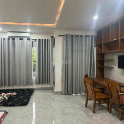 cho thuê nhà 3 tầng hòa xuân. sát đường nguyễn phước lan