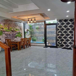 cho thuê nhà 3 tầng hòa xuân. sát đường nguyễn phước lan