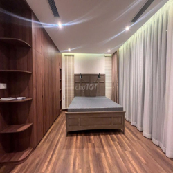 Cho thuê Biệt Thự Đơn Lập Cao Cấp – 2 Mặt Tiền – Khu VIP Gần Bờ Sông