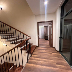 Cho thuê Biệt Thự Đơn Lập Cao Cấp – 2 Mặt Tiền – Khu VIP Gần Bờ Sông