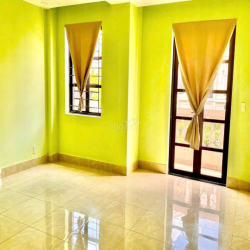 cho thuê văn phòng ban công cityland 