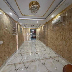 CHO THUÊ NHÀ ,4 Tầng , (6PN ,4WC )Mặt Tiền Đường ,sát Đỗ Xuân Hợp- Q9