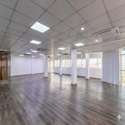 Cho Thuê Văn Phòng Đường Nguyễn Trọng Tuyển  DT 200m2 giá 55 triệu