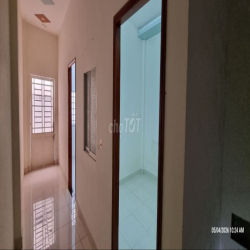 Cho thuê nhà 5x20, 1 lầu 4 phòng ngủ