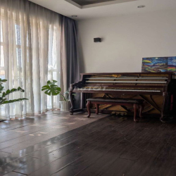 Phòng đẹp chill, thích hợp cho dân VP