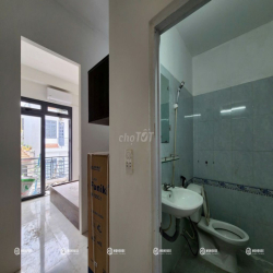 Studio bancol tách bếp ngay sân bay TSN