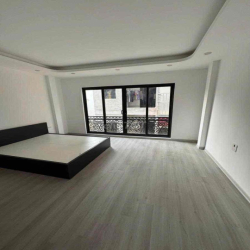 Cho thuê nhà riêng Khương Trung Thanh Xuân 45m2 5 tầng 4PN 12 triệu