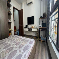 Cho Thuê Nhà ngã tư Canh 50m2 4 tầng 4PN mới full đồ 8 triệu ở ngay