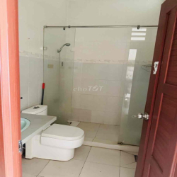CHO THUÊ NHÀ MẶT TIỀN NỘI BỘ-XE TẢI THÔNG-P10-QUẬN 6