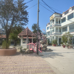 Cho thuê nhà nguyên căn, 1 trệt , 1 lầu , 2 phòng ngủ