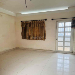 CHO THUÊ NHÀ MẶT TIỀN NỘI BỘ-XE TẢI THÔNG-P10-QUẬN 6