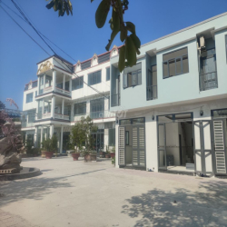 Cho thuê nhà nguyên căn, 1 trệt , 1 lầu , 2 phòng ngủ