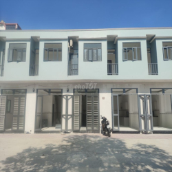 Cho thuê nhà nguyên căn, 1 trệt , 1 lầu , 2 phòng ngủ