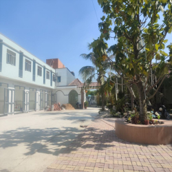 Cho thuê nhà nguyên căn, 1 trệt , 1 lầu , 2 phòng ngủ