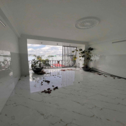 Nhà trệt 3 lầu mới KDC Hưng Phú 1