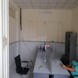 Cho thuê kho xưởng 1.800m2 Nguyễn Hữu Trí, Bến Lức, Long An