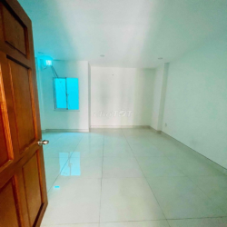 Cho Thuê Nhà Phố DT 240m2 1Trệt 3Lầu 4Pn 5Wc Sân Thượng Gara Ôtô