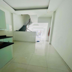 Cho Thuê Nhà Phố DT 240m2 1Trệt 3Lầu 4Pn 5Wc Sân Thượng Gara Ôtô