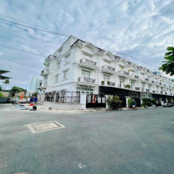 Cho Thuê Nhà Phố DT 240m2 1Trệt 3Lầu 4Pn 5Wc Sân Thượng Gara Ôtô