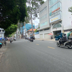 Mặt tiền Cao Thắng Quận 3 gần Võ Văn Tần