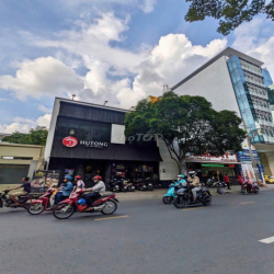 Mặt tiền Cao Thắng Quận 3 gần Võ Văn Tần