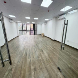 Cho thuê nhà MT Núi Thành Ngay Etown Cộng Hoà, Q.TB, 7x25m, Hầm 1T4L