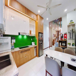 NHÀ MẶT TIỀN ĐƯỜNG SỐ LÂM VĂN BỀN  .Q7 -1TRỆT 2LẦU