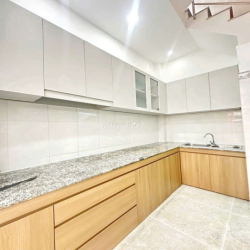 Nhà 1 Trệt 3 Lầu 2PN 3WC Hẻm Trần Xuân Soạn Quận 7