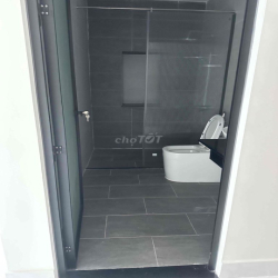 Cho thuê nhà phố 4 tầng mới 100%