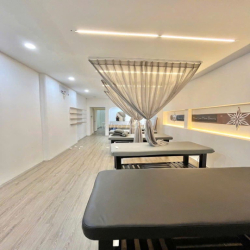 NHÀ MẶT TIỀN  TRẦN HƯNG ĐẠO, QUẬN 1 - 5X20m - 4 TÂNG SUỐT - 50 TRIỆU