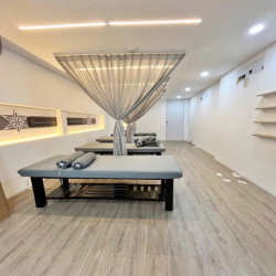 NHÀ MẶT TIỀN  TRẦN HƯNG ĐẠO, QUẬN 1 - 5X20m - 4 TÂNG SUỐT - 50 TRIỆU