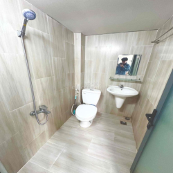 Phòng bancol - full nội thất ngay Âu Cơ giao Luỹ Bán Bích