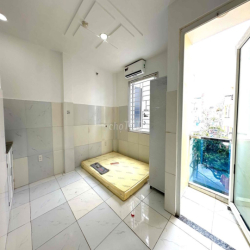 PHÒNG BAN CÔNG FULL NỘI THẤT TỦ LẠNH + MÁY LẠNH THOÁNG MÁT HẠT DẺ HSSV