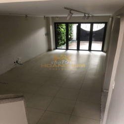 Cho Thuê Biệt Thự Cửu Long, P.2, Q.Tân Bình, 9X20m, 3 lầu, sân vườn