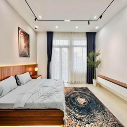 Cho thuê nhà MT 9A Hoa Sứ, P.2, Q. Phú Nhuận