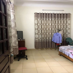 nhà ngõ 12 đỗ quang 50m x5T ô tô đỗ cửa