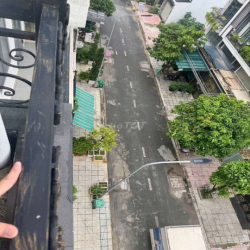 gần ngã tư ga hẻm 8m trệt lửng 3 lầu có nội thất cọc 1th