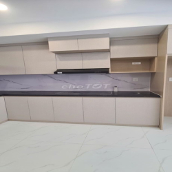 cần cho thuê căn 2pn 1wc 63m2 giá chỉ 12tr/th dọn vào ở liền block H