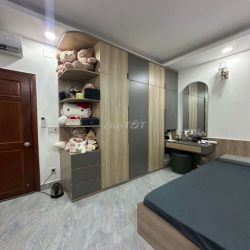 gần ngã tư ga hẻm 8m trệt lửng 3 lầu có nội thất cọc 1th