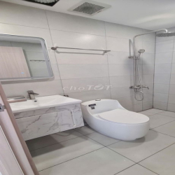 cần cho thuê căn 2pn 1wc 63m2 giá chỉ 12tr/th dọn vào ở liền block H