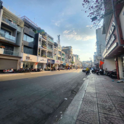 Cho Thuê Lâu Dài Mặt Tiền 6 Tầng - 9PN