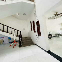 CHO THUÊ NHÀ TRỆT 3 LẦU MT BÙI QUANG TRINH, CHỢ 586,  CẦN THƠ12 TRIỆU