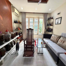 Cho thuê nhà nguyên căn gần ĐH Văn Lang 4x16m 5PN 25tr kinh doanh